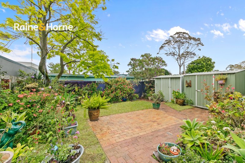 Photo - 28 Inkerman Avenue, Blackwall NSW 2256 - Image 10