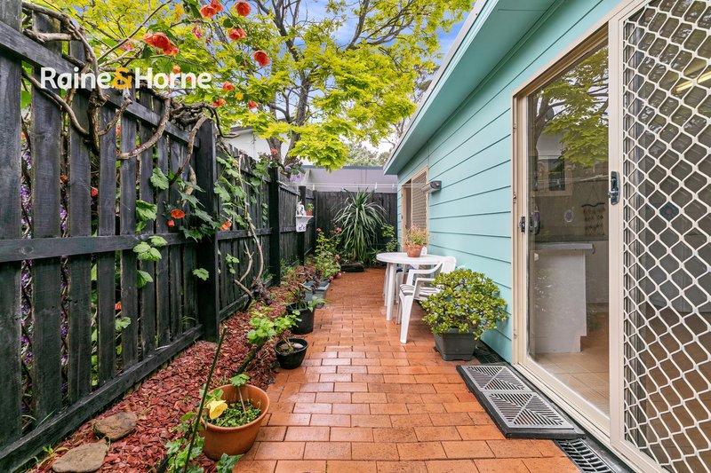 Photo - 28 Inkerman Avenue, Blackwall NSW 2256 - Image 18