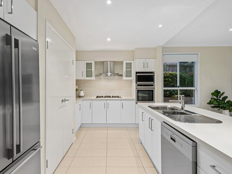 Photo - 28 Ironbark Circuit, Everton Hills QLD 4053 - Image 6