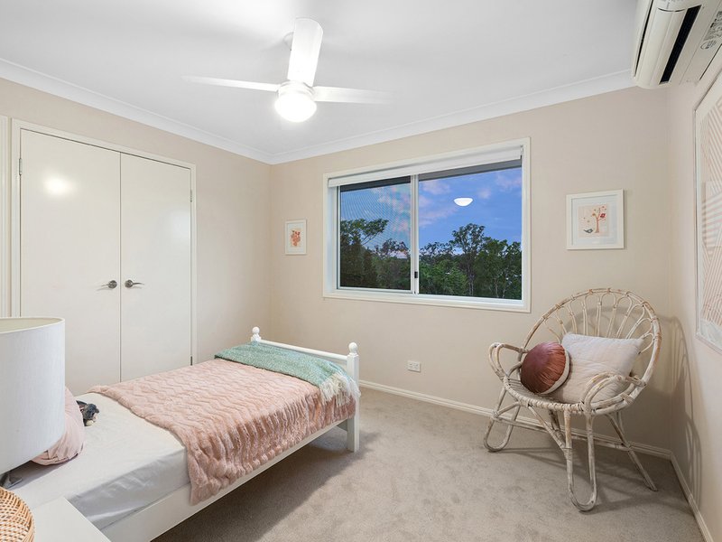 Photo - 28 Ironbark Circuit, Everton Hills QLD 4053 - Image 17