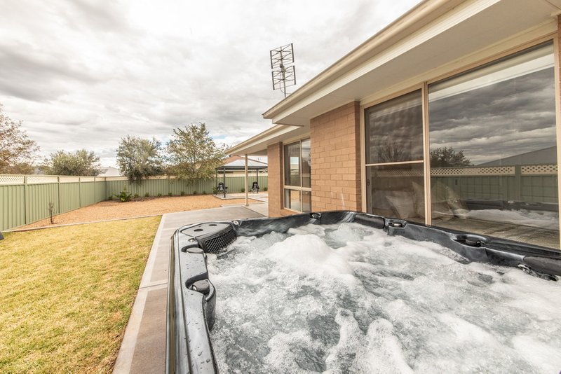 Photo - 28 Ivy Court, Dubbo NSW 2830 - Image 12