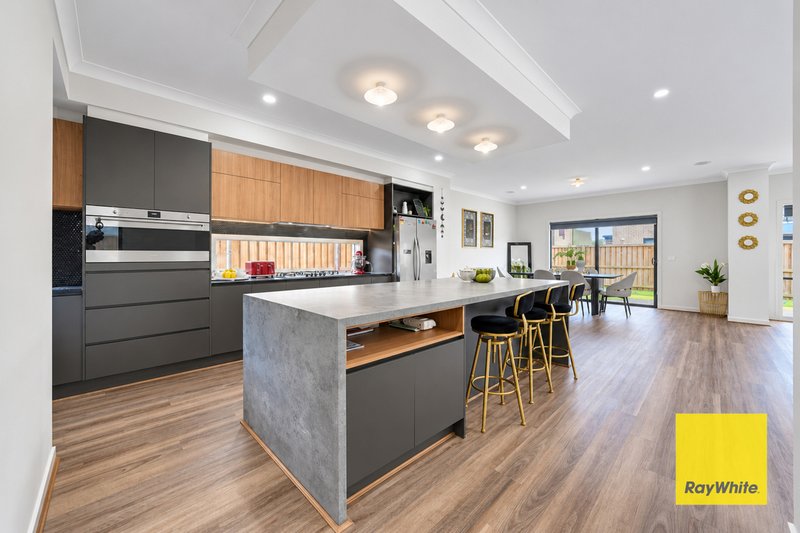 Photo - 28 Jagged Circuit, Tarneit VIC 3029 - Image 7