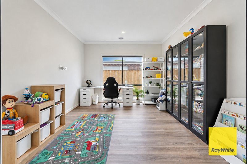 Photo - 28 Jagged Circuit, Tarneit VIC 3029 - Image 11
