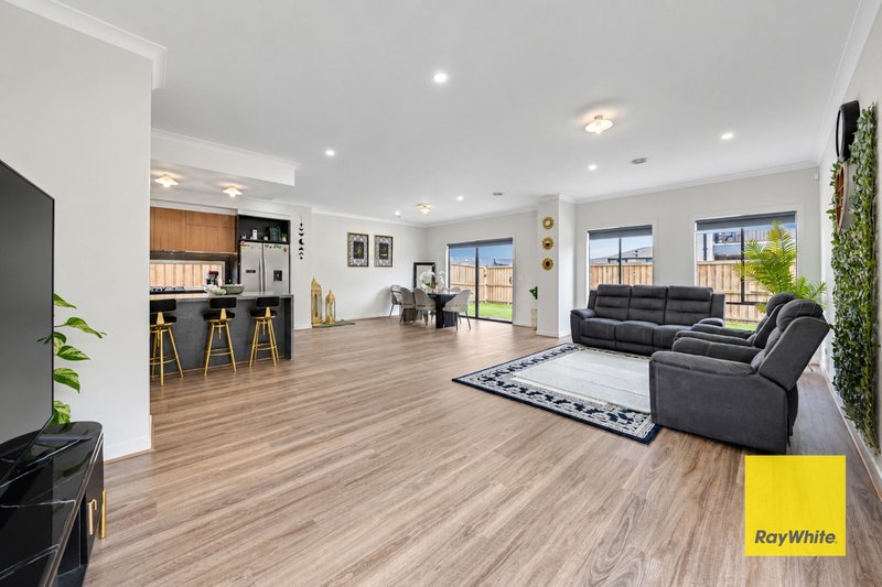 Photo - 28 Jagged Circuit, Tarneit VIC 3029 - Image 12
