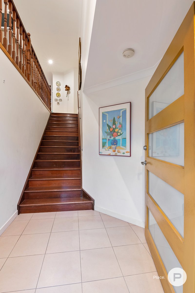 Photo - 28 Jason Street, Sinnamon Park QLD 4073 - Image 20