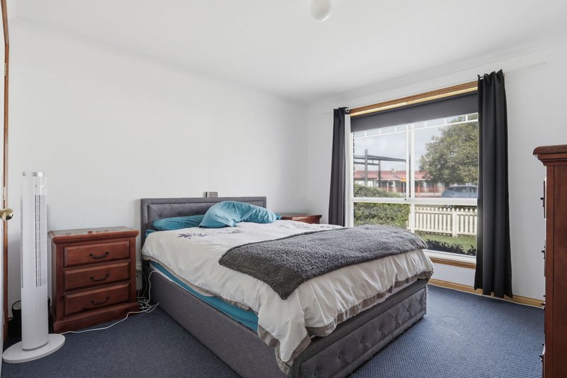 Photo - 28 Jellico Street, Mowbray TAS 7248 - Image 7