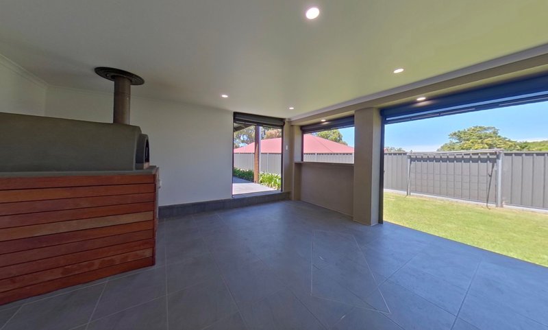 Photo - 28 Jervois Road, Normanville SA 5204 - Image 11