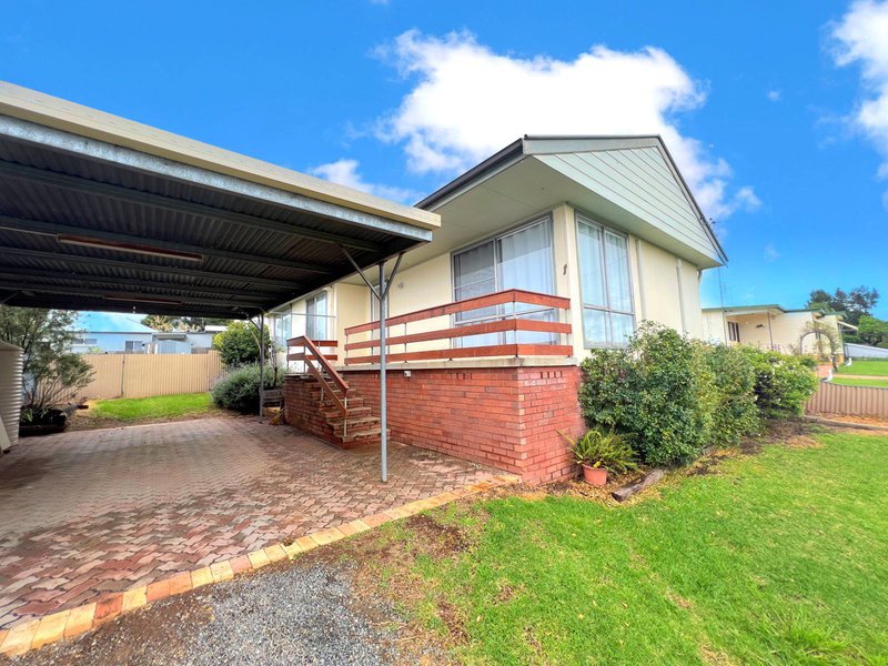 28 Jones Street, Parkes NSW 2870