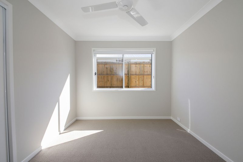 Photo - 2/8 Juniper Street, Logan Reserve QLD 4133 - Image 6