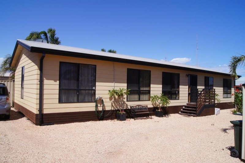 Photo - 28 Kadina Road, Wallaroo SA 5556 - Image 2