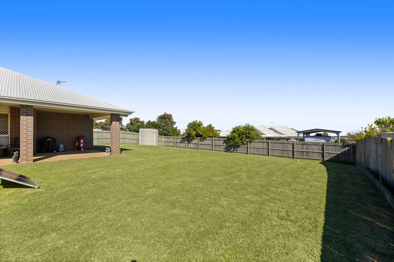 Photo - 28 Kalimna Drive, Highfields QLD 4352 - Image 13