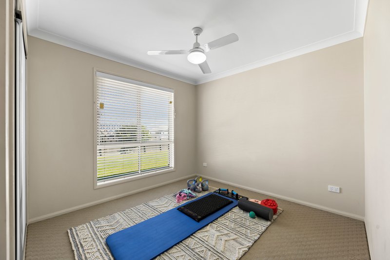 Photo - 28 Kalimna Drive, Highfields QLD 4352 - Image 10