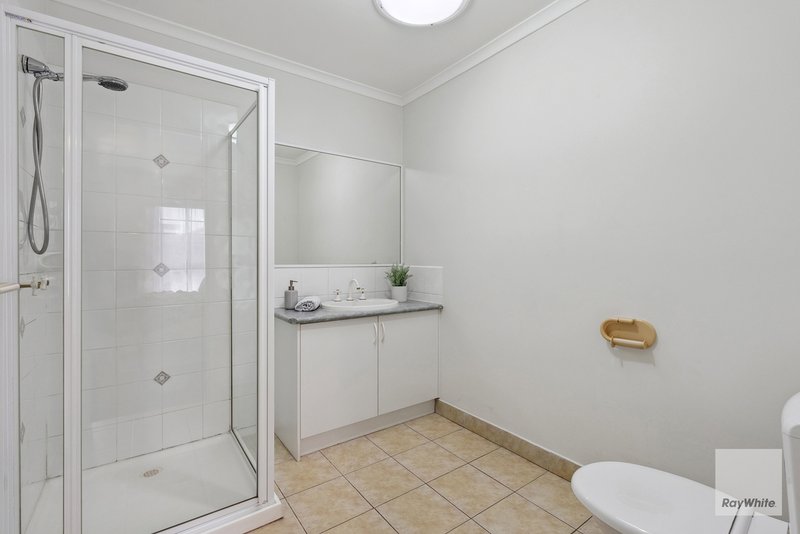 Photo - 2/8 Kalista Avenue, Hillside VIC 3037 - Image 7