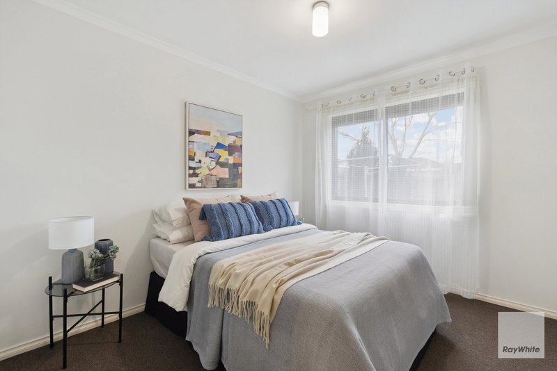 Photo - 2/8 Kalista Avenue, Hillside VIC 3037 - Image 8