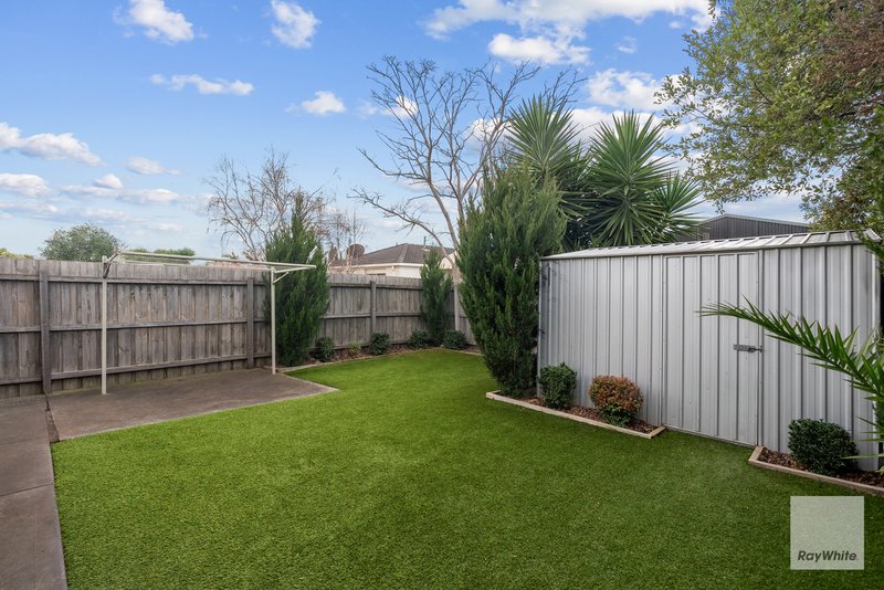 Photo - 2/8 Kalista Avenue, Hillside VIC 3037 - Image 11