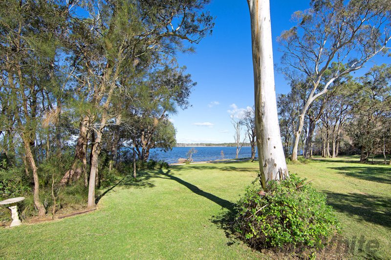 Photo - 28 Kamilaroo Avenue, Lake Munmorah NSW 2259 - Image 4