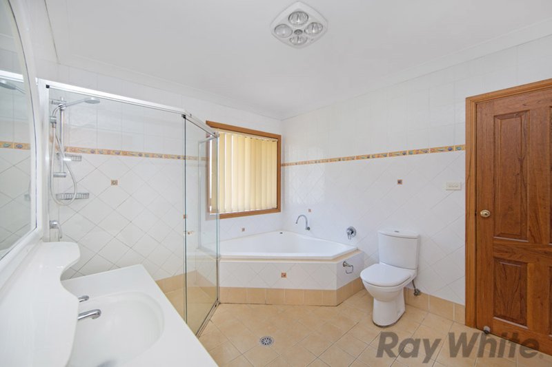 Photo - 28 Kamilaroo Avenue, Lake Munmorah NSW 2259 - Image 7