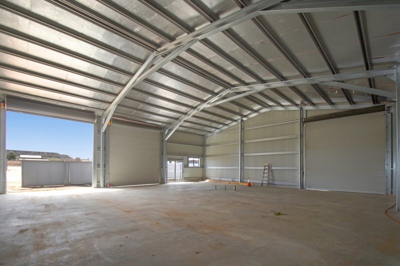 Photo - 28 Kanandah Road, Broken Hill NSW 2880 - Image 2