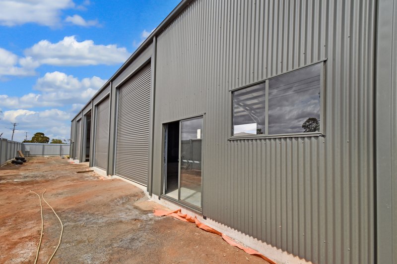 Photo - 28 Kanandah Road, Broken Hill NSW 2880 - Image 5