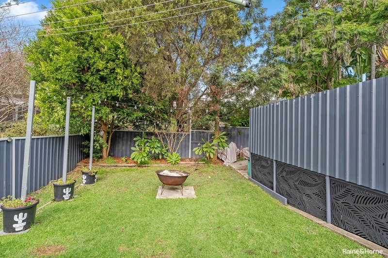 Photo - 28 Kananook Crescent, Belmont North NSW 2280 - Image 20