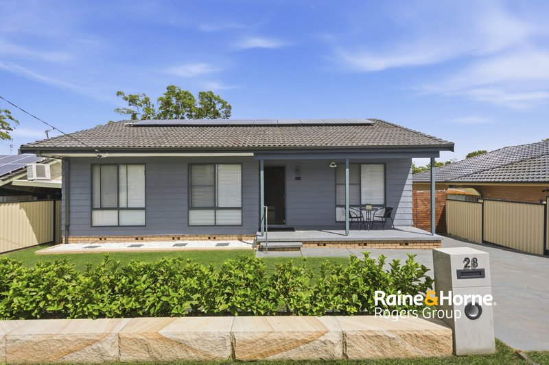Photo - 28 Kawana Ave , Blue Haven NSW 2262 - Image 2