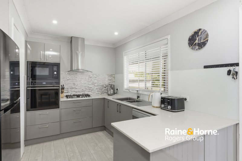 Photo - 28 Kawana Ave , Blue Haven NSW 2262 - Image 5