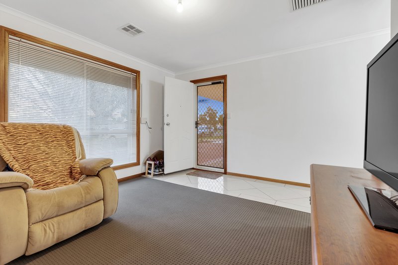 Photo - 28 Keevil Street, Elizabeth SA 5112 - Image 3