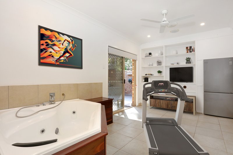 Photo - 2/8 Kilpatrick Court, Highland Park QLD 4211 - Image 14