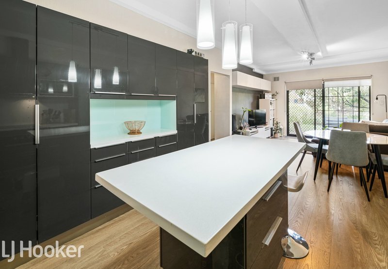 Photo - 2/8 King George Street, Victoria Park WA 6100 - Image 6