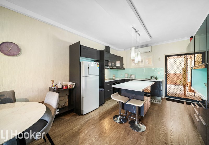 Photo - 2/8 King George Street, Victoria Park WA 6100 - Image 11