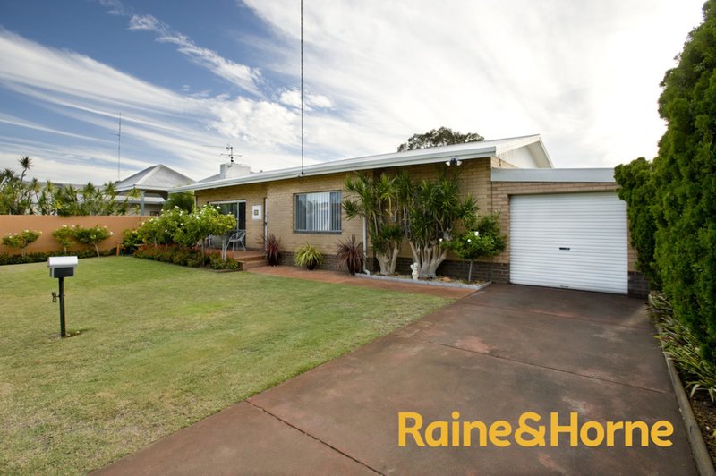 28 King Road, East Bunbury WA 6230