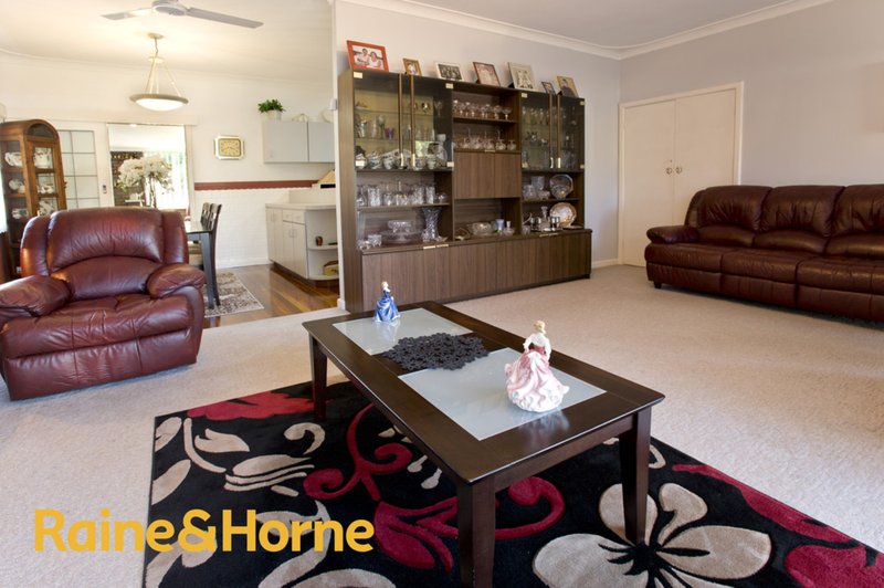 Photo - 28 King Road, East Bunbury WA 6230 - Image 4