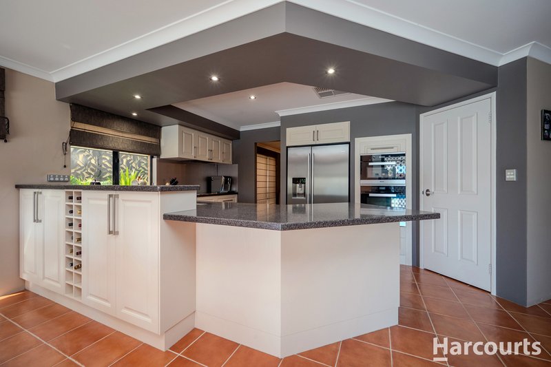 Photo - 28 Kippilaw Loop, Carramar WA 6031 - Image 13