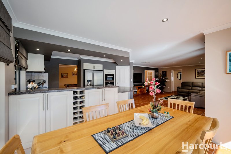 Photo - 28 Kippilaw Loop, Carramar WA 6031 - Image 17