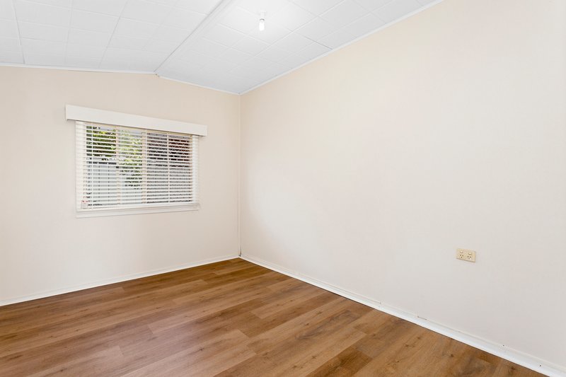 Photo - 28 Kitchener Street, Dudley Park WA 6210 - Image 7