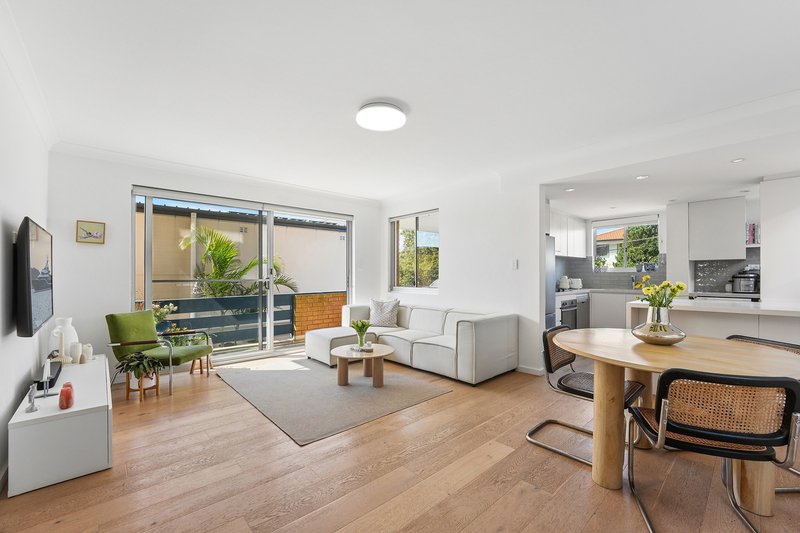 Photo - 2/8 Kobada Road, Dover Heights NSW 2030 - Image 1