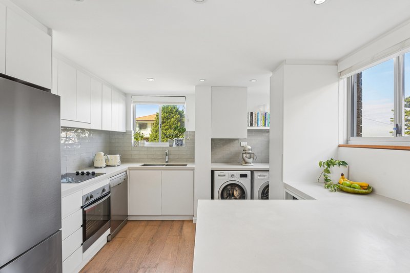 Photo - 2/8 Kobada Road, Dover Heights NSW 2030 - Image 2