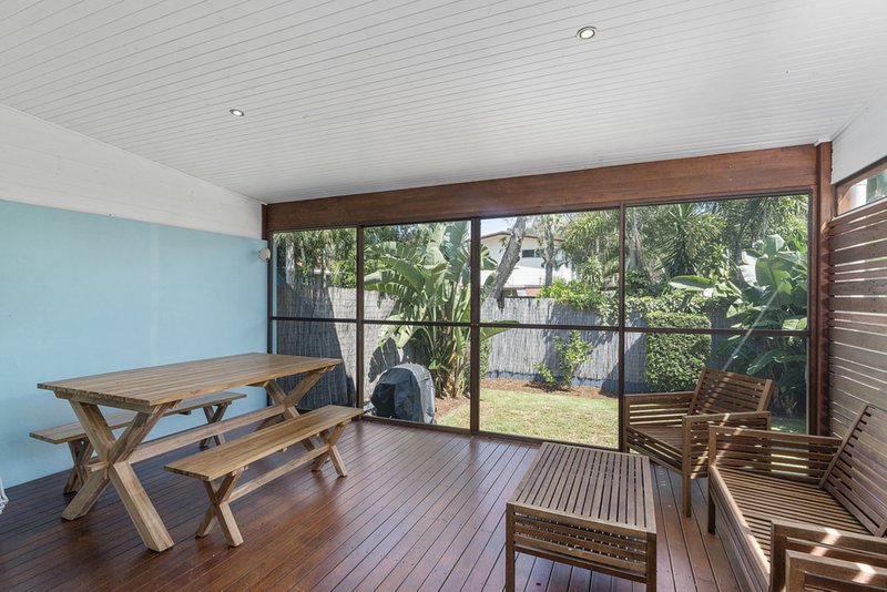 Photo - 2/8 Koombala Street, Tugun QLD 4224 - Image 12