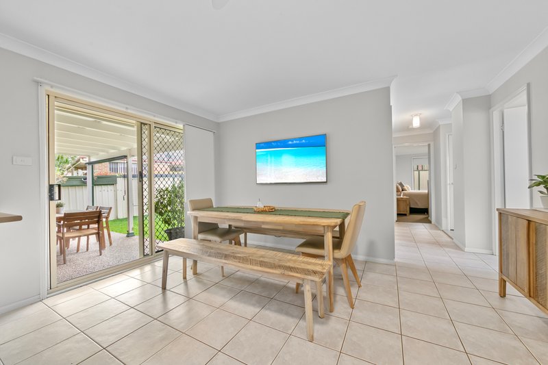 Photo - 28 Lady Laurel Drive, Blue Haven NSW 2262 - Image 4