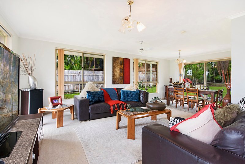 Photo - 28 Lakeshore Avenue, Buderim QLD 4556 - Image 2