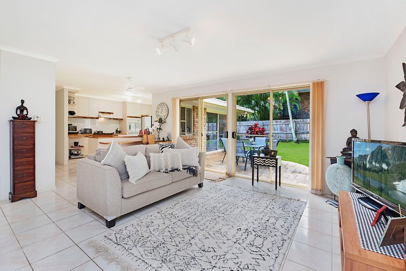 Photo - 28 Lakeshore Avenue, Buderim QLD 4556 - Image 5