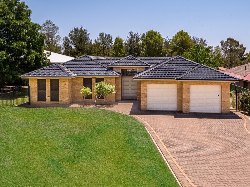 28 Lakeside Circuit, Dubbo NSW 2830