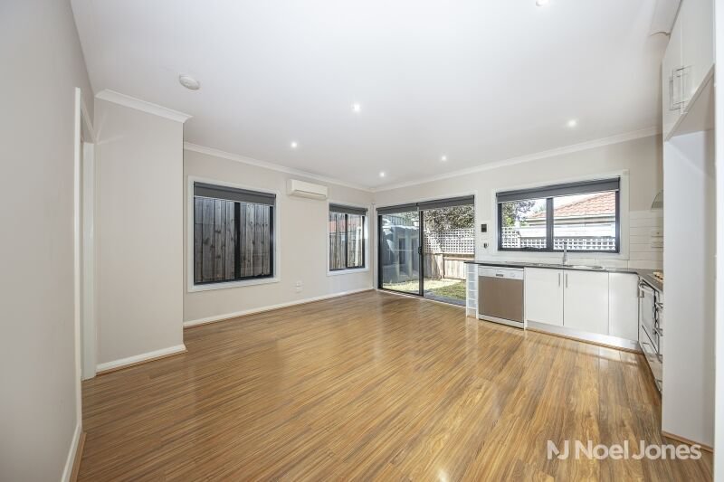 Photo - 2/8 Landy Street, Reservoir VIC 3073 - Image 2