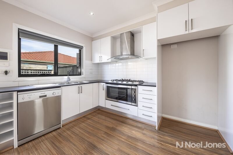 Photo - 2/8 Landy Street, Reservoir VIC 3073 - Image 3