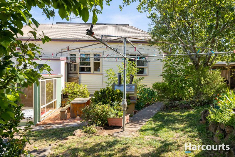 Photo - 28 Lansdowne Place, Deloraine TAS 7304 - Image 15