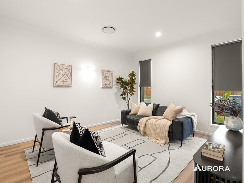Photo - 28 Laurina Close, Collingwood Park QLD 4301 - Image 4