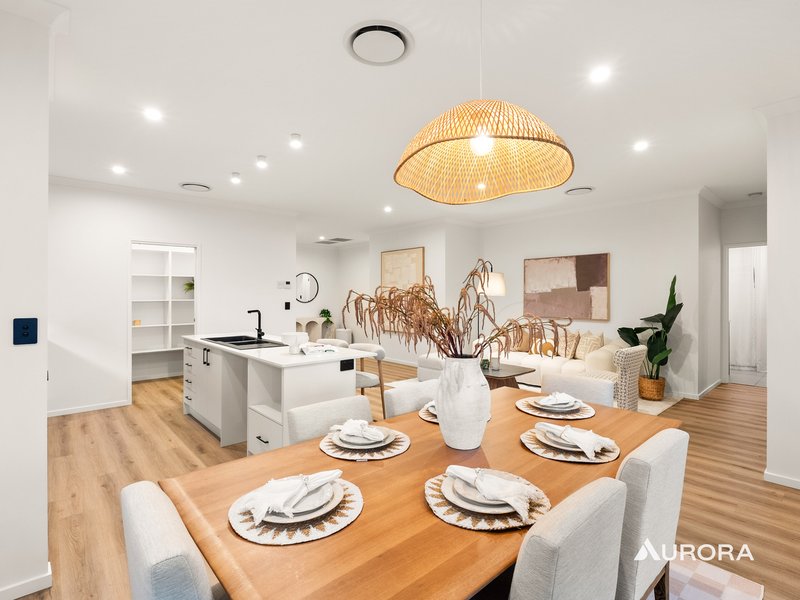 Photo - 28 Laurina Close, Collingwood Park QLD 4301 - Image 8