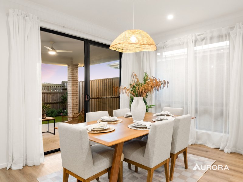 Photo - 28 Laurina Close, Collingwood Park QLD 4301 - Image 9