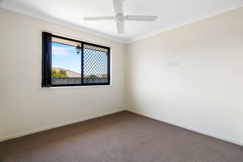 Photo - 28 Lavender Drive, Griffin QLD 4503 - Image 5