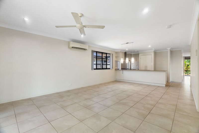 Photo - 28 Lavender Drive, Griffin QLD 4503 - Image 11